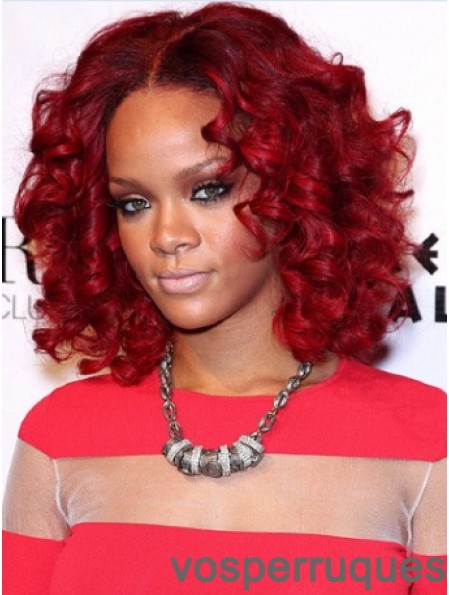 Perruques Rihanna bouclées rouges bouclées en couches à 100% de 12 pouces à la main